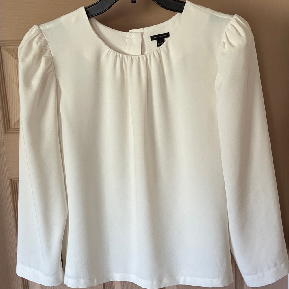 Ann Taylor Cream Long-Sleeve Puff Shoulder Blouse